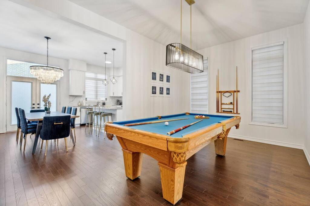 Barrie Luxe, Pool Table 6 Bedroom 6 Ba Custom Design A+ Location Eksteriør billede