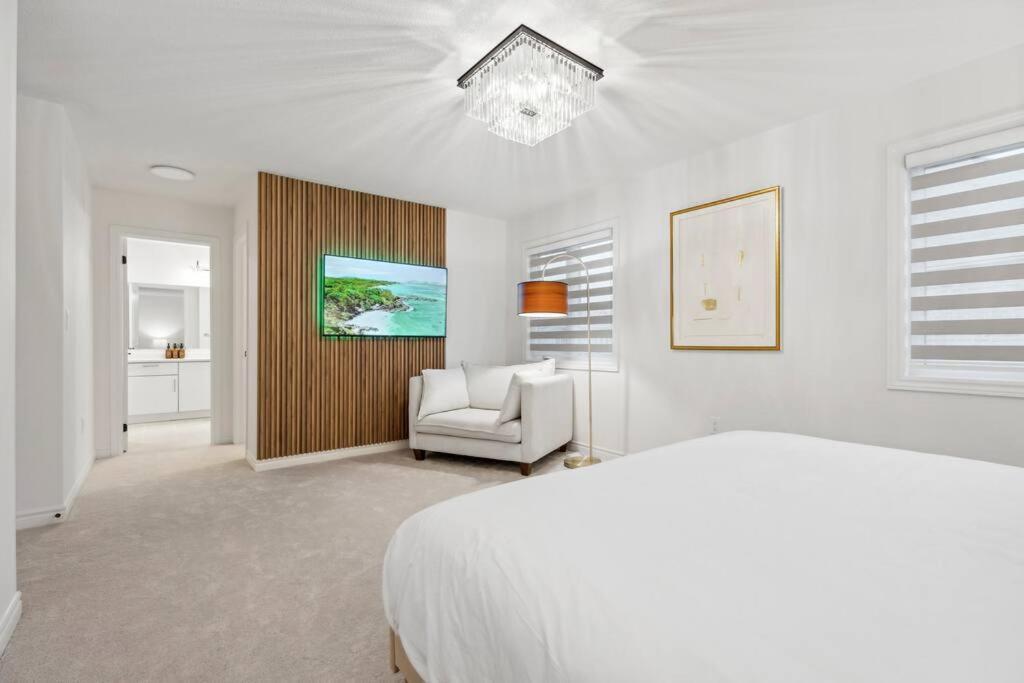 Barrie Luxe, Pool Table 6 Bedroom 6 Ba Custom Design A+ Location Eksteriør billede